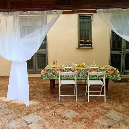Appartamento Giardino Di Limoni
