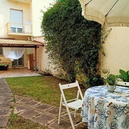 Giardino Di Limoni 비아레지오
